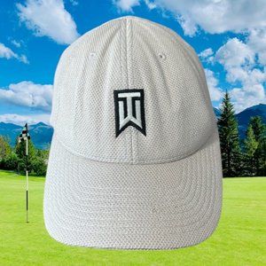 Nike Tiger Woods Flex Fit Beige Black Golf Hat w/Embroidered TW Logo Size M-L
